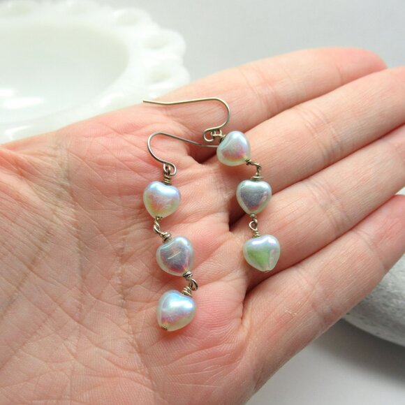 UG heart earrings - Picture 4 of 10